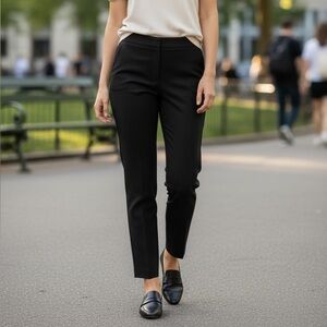 Akris Punto Women’s Black Ankle Pants